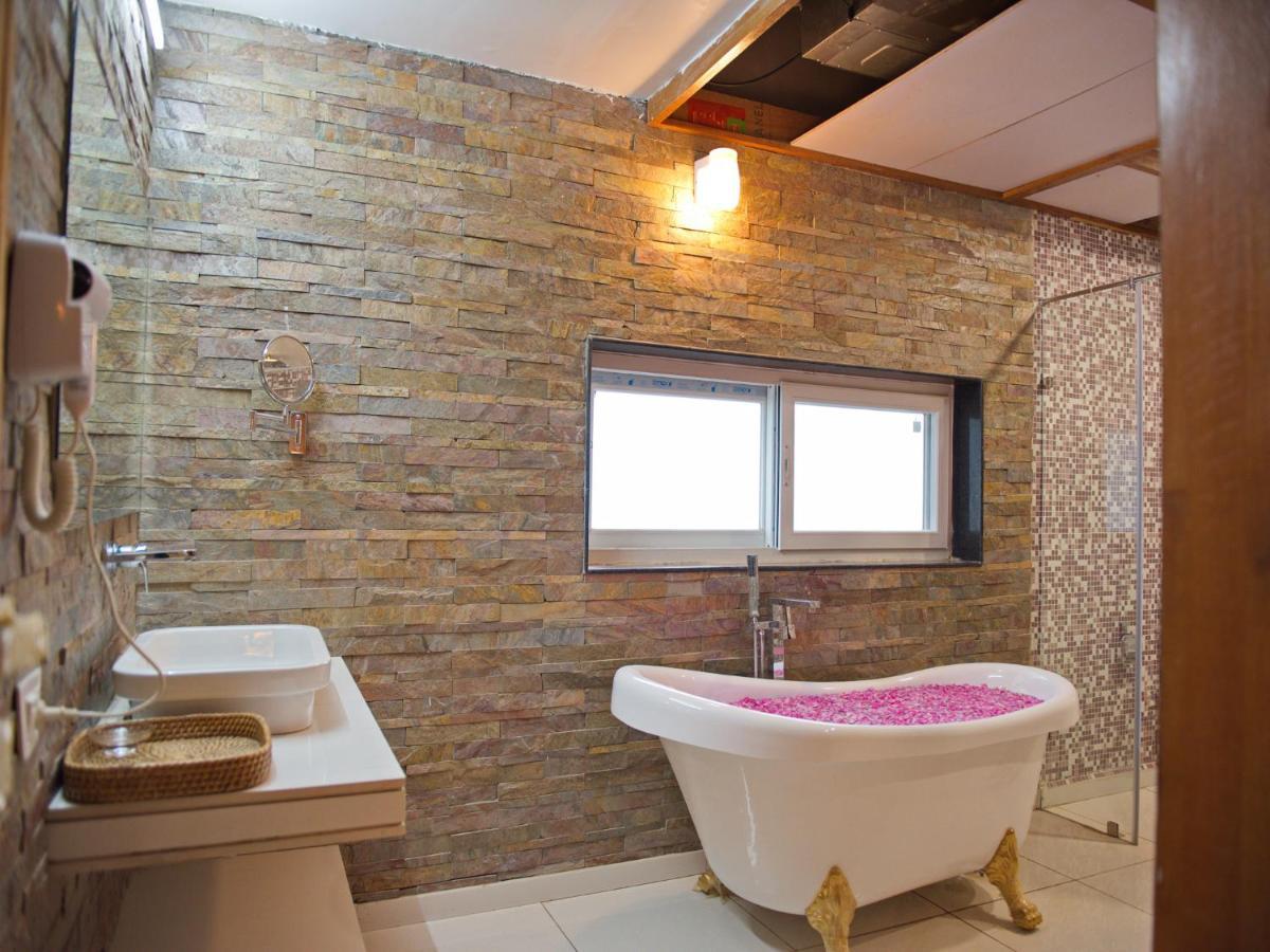 Wild Rose Resort And Spa Puskár Kültér fotó